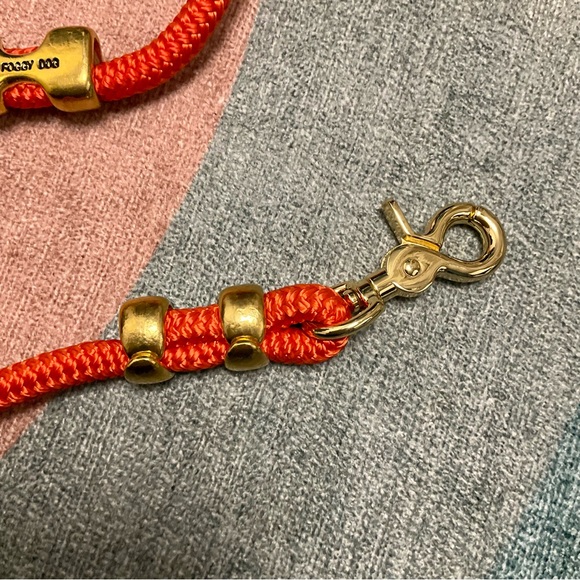Chic orange and Gold dog leash - Picture 2 of 3